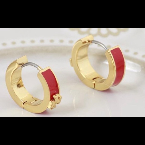 Red loop earrings - Picture 3 of 4